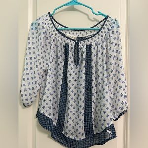 Abrecrombie and Fitch top